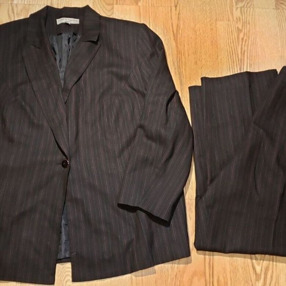 Lord  & Taylor Women's Blazer Jacket and Pants Set  Size: 18W  Button Up - Picture 1 of 12
